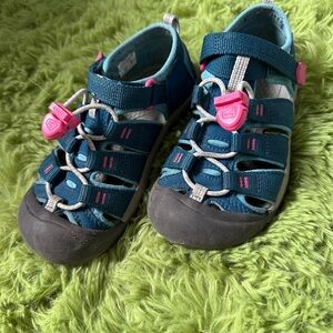 KEEN kids Newport H2 Teal and Pink Outdoor Sandals